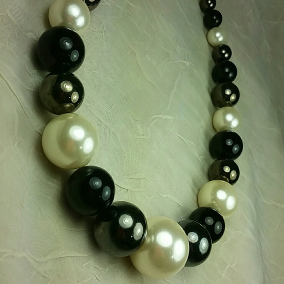 Statement Necklace Graduated Giant Pearlized Beads Ivory Bronze Black Chunky - Picture 3 of 8